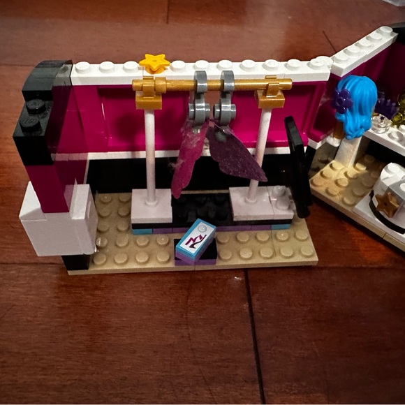 Lego Friends 41104 Pop Star Stage - Picture 7 of 7